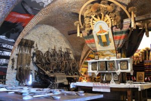 Тур на Новий рік: Замок Білий лебідь, Меджибіж